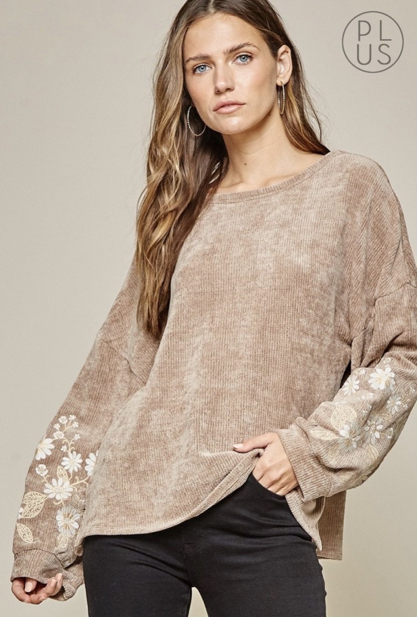 The Savannah Sweater - Luca Hill Boutique 
